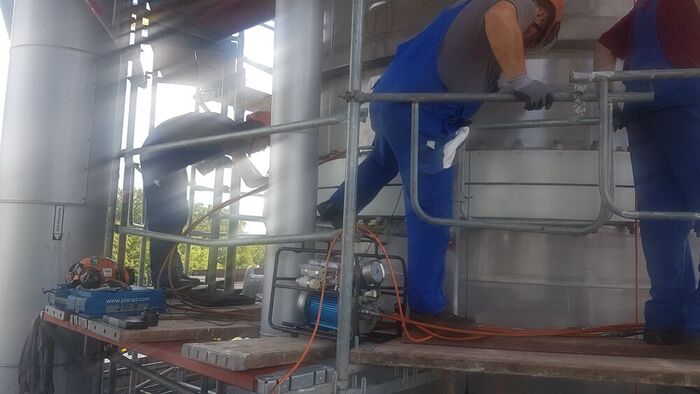 Montáže s řízeným momentem Montáže s řízeným momentem
